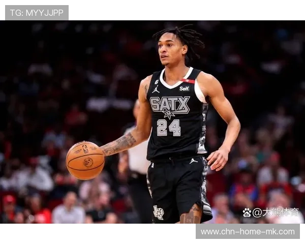 福克斯长驱直入上篮完成个人高光表现